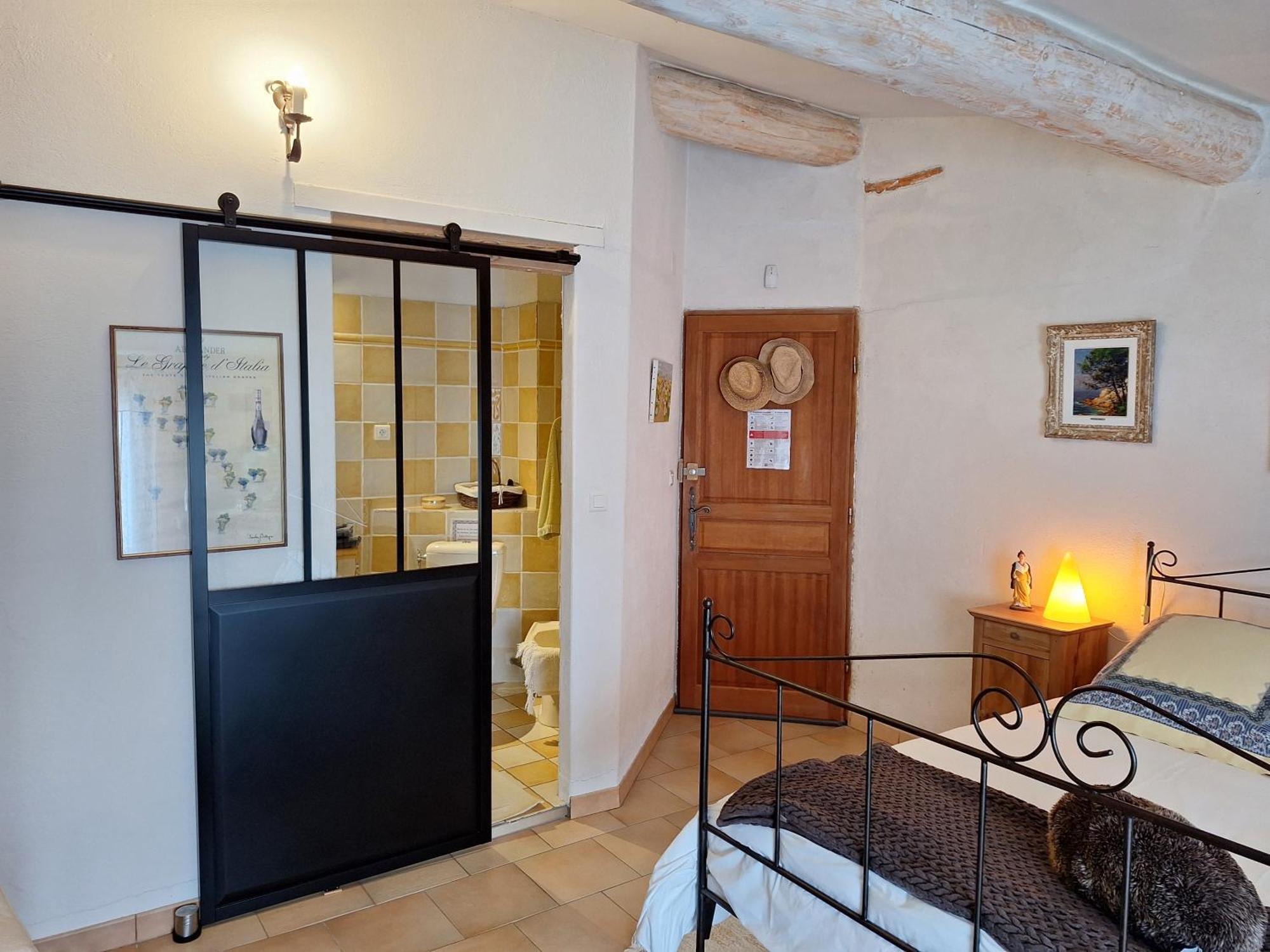 Clos Des Herissons - Chambres D'Hote - Piscine & Jardin Lauris Dış mekan fotoğraf